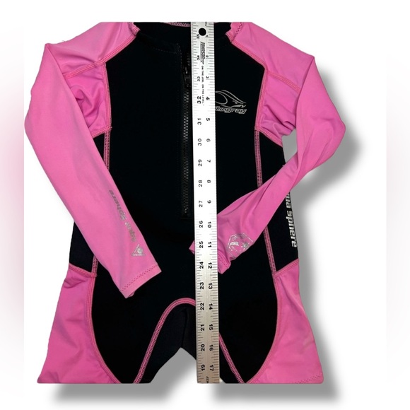Stingray Girl’s Wetsuit Core Warmer Aqua Sphere Size 4 Pink/Black - Picture 5 of 5
